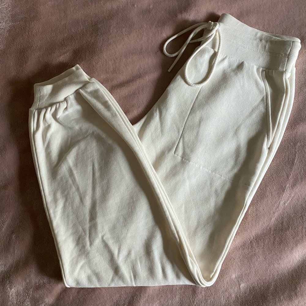 Lou & Grey joggers